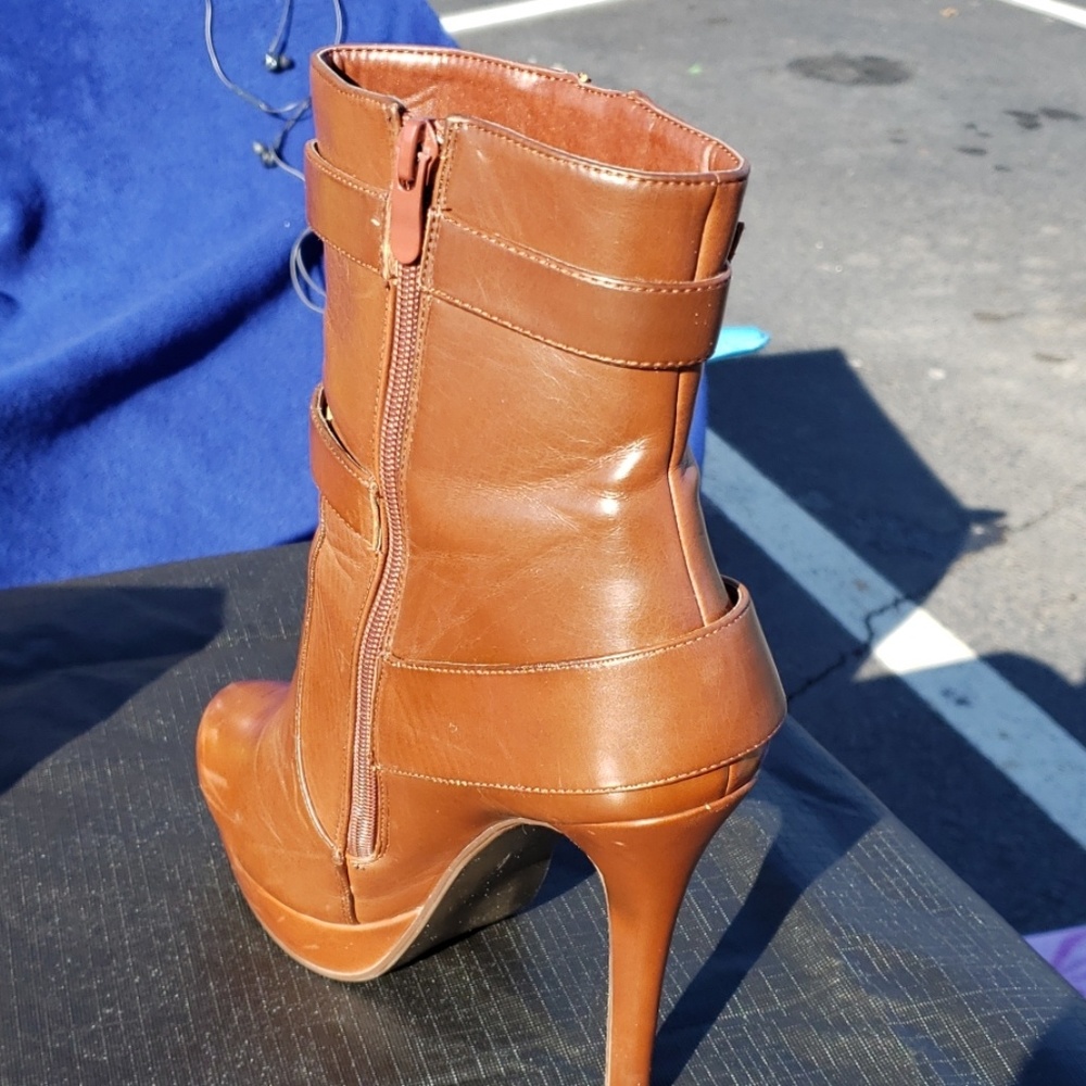 Shoes - Picture 3 of 3